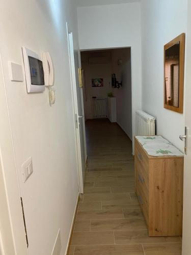a hallway with a room with at Casa Salemi 41 in Piazza Armerina