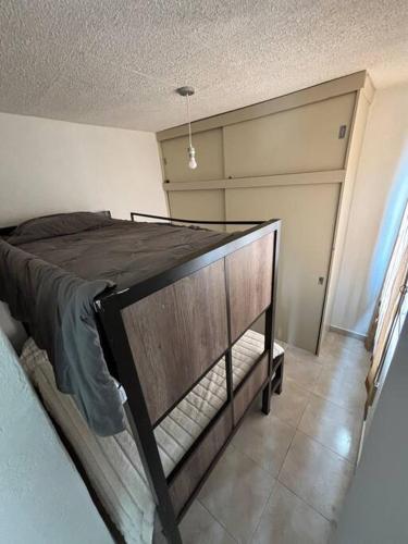 Una cama o camas en una habitación de La Amazonia