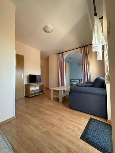 DB Apartments