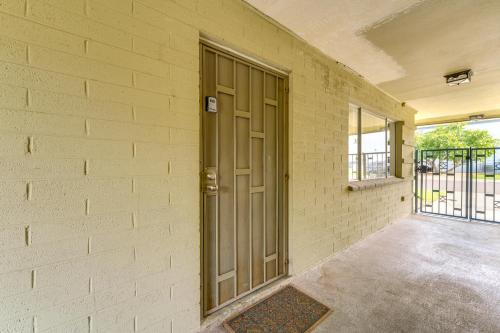 Fotografie z fotogalerie ubytování Walk to Old Town Chic Scottsdale Condo with Pool! v destinaci Scottsdale