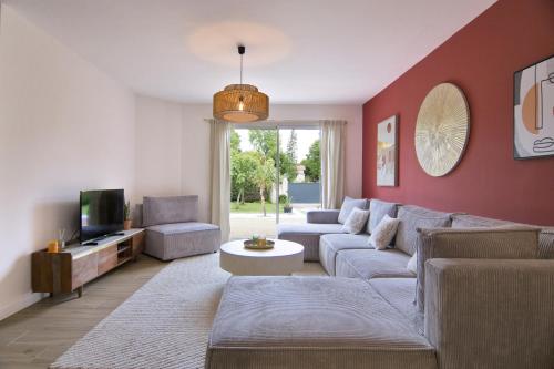 Photo de la galerie de l'établissement Maison de vacances charmante et reposante, à Hostens