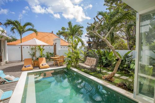 an image of a swimming pool in a house at Alas Villa - 3 Bedrooms Private Pool Villa in Nusa Lembongan