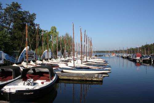 Galeriebild der Unterkunft Holiday Home De Zuwe - Loosdrecht in Kortenhoef