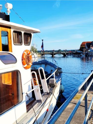 Výhled na řeku, která protéká v blízkosti apartmánu