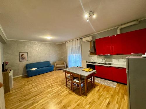 Kuchyň nebo kuchyňský kout v ubytování La Casa di Raffi