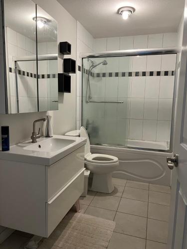 Ένα μπάνιο στο Vancouver Airport 3km away Cozy room Richmond near YVR