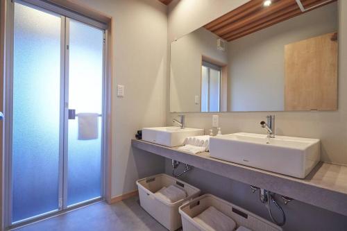 12 E-Sports Resort Club 2