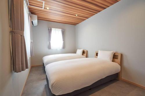 12 E-Sports Resort Club 2