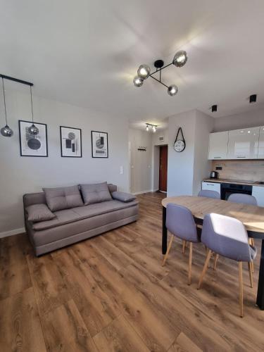 Przytulne mieszkanie z balkonem dostęp na kod