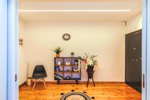 Filota Luxury Home - Free public parking