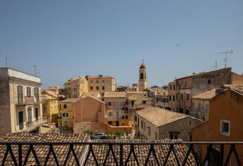 Eleni's Spacious Apartment with Balcony Corfu Old Town