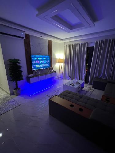 Μια τηλεόραση ή/και κέντρο ψυχαγωγίας στο madinaty