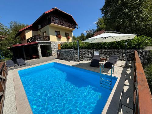 Swimmingpoolen hos eller tæt på Gorski kotar , Kuća za odmor Kratohvil