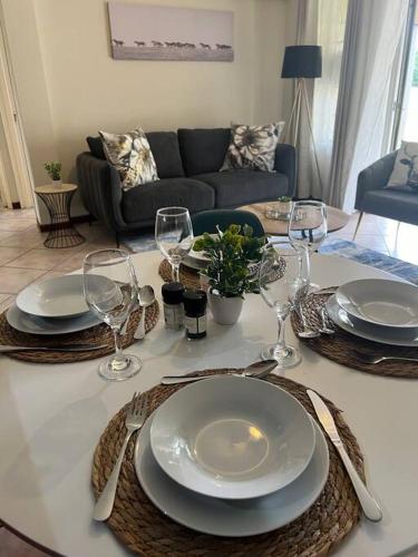 Χώρος καθιστικού στο 2Bed Apt in Lovely Complex Peaceful