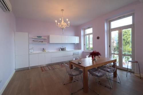Apartment in villa Mery on the sea