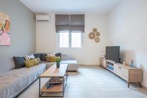 Petralona Gem with Private Terrace