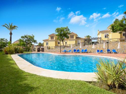 Luxury Villa in Marbella, Sea & Golf Views, Fully Renovated 2025, private Garden, 5 min to Beach