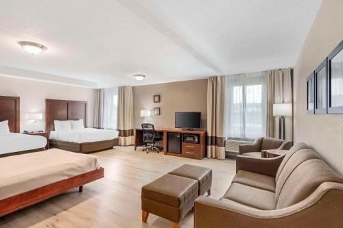 Ένα ή περισσότερα κρεβάτια σε δωμάτιο στο Comfort Inn Splash Harbor