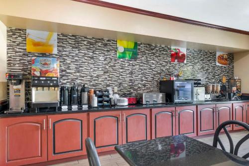 Thức uống tại Quality Suites