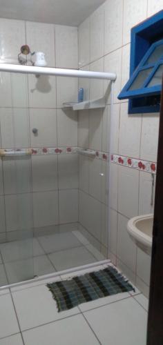 Un baño de Hospedagem Brilho do Sol