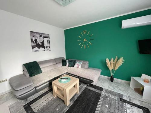 Fully furnished apartment for four people