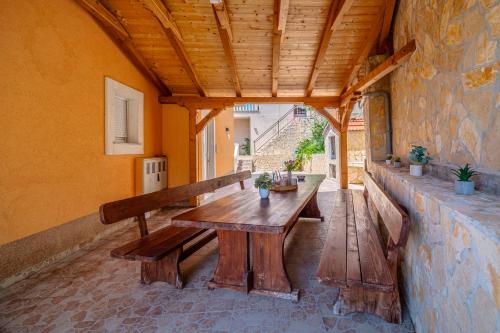 Apartment Aria with pool