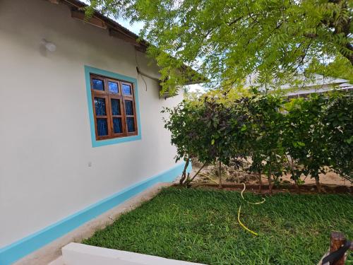 Сад в Pumzika Kendwa Villa