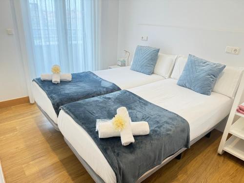 Mikain Terrace Cathedral View with Free Parking & Air Cond