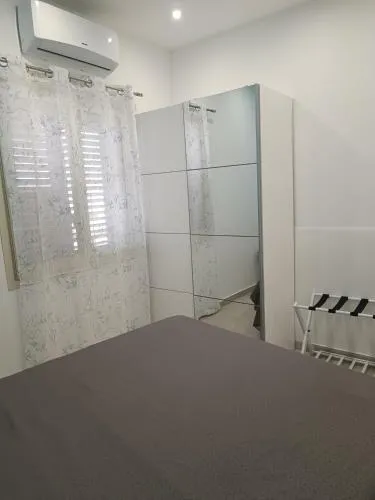 RineddaHouse Arenella - Vista Mare Panoramica a Palermo con Parcheggio privato photo 17