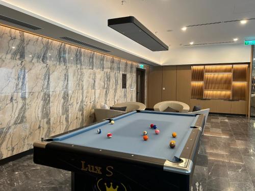 Τραπέζι μπιλιάρδου στο Lumiere Riverside - Raymond Holm - Luxurious 5-star apartment