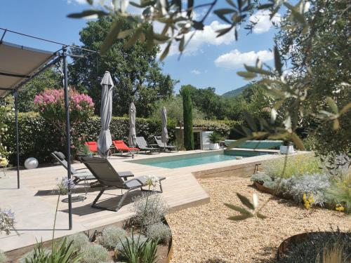 Maison 3 étoiles Piscine chauffée Centre Var