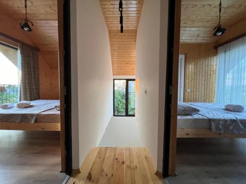 Una cama o camas en una habitación de B-XON Makhinjauri