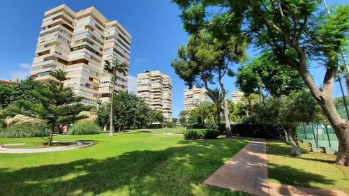Apartamento Playamar, vistas al mar con terraza