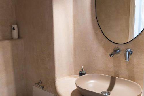 Pano Meria Venetian Style Studio II
