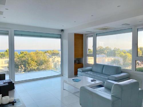 Posezení v ubytování Modern seafront apartment