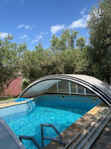 Bazén v ubytování Cortijo alhijra small yurt nebo v jeho okolí