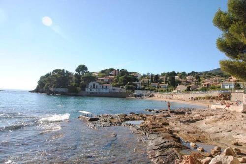 Coquet studio vue mer et place privée 10mn mer