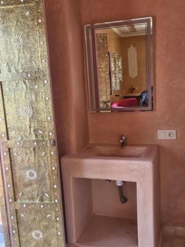 Imagen de la galería de Riad LALLA JIHANE, en Marrakech