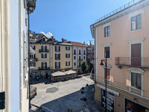 a view of a street from a building at Domus Aurea in Domodossola