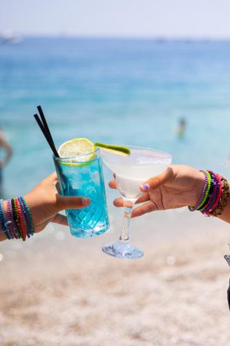 Bebidas en Royal Blue Hotel