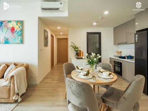 Kuchyň nebo kuchyňský kout v ubytování Masteri Center Point- HOMESAY ADORA