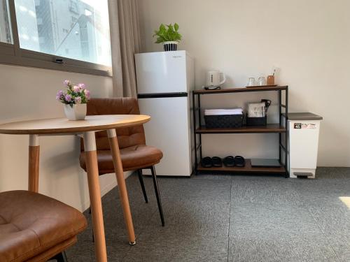Sunnice hostel Central Shinsaibashi Walk to Dotonbori Easy Kyoto & Nara