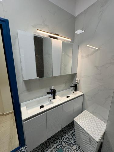 Full apartment near Omonia Square
