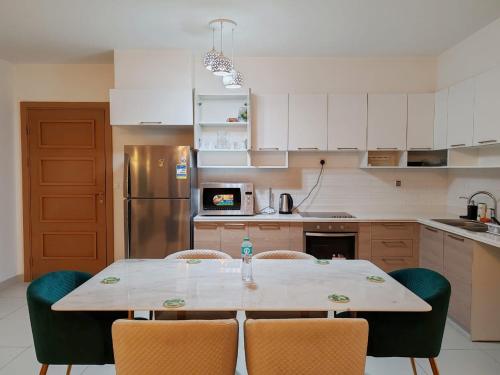 Nhà bếp/bếp nhỏ tại Apartment at Marassi