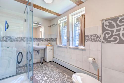 Koupelna v ubytování Katen am Schwanenteich - Graue Kate