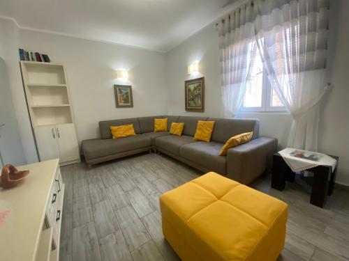 Enles Central Apartment
