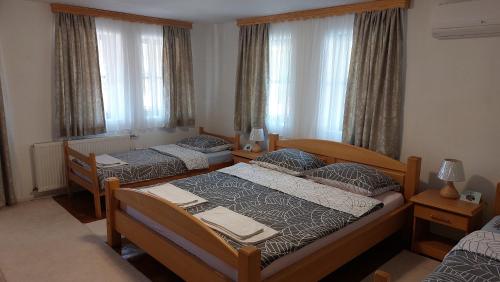 Katil atau katil-katil dalam bilik di Panorama Travnik