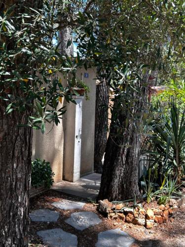 Cabanon à Sanary sur mer au coeur de Portissol.