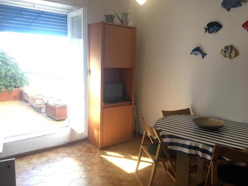 TV a/nebo společenská místnost v ubytování Pitosforo