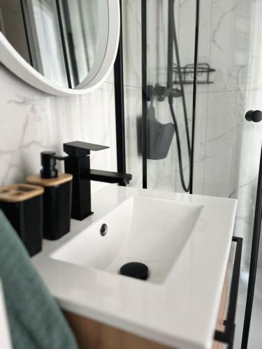 Ένα μπάνιο στο Apartament 16